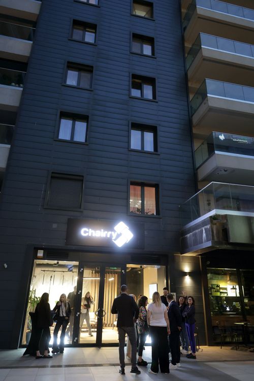 Lansarea exclusivă în România a brandurilor Laskasas & Domkapa la CHAIRRY